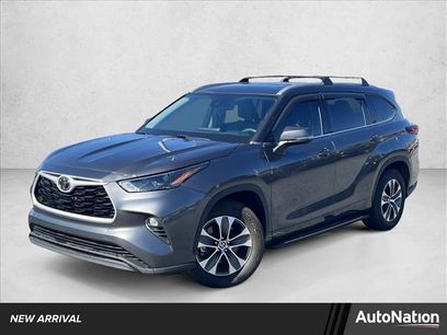 Used 2022 Toyota Highlander XLE