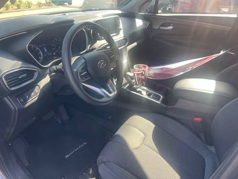 Used 2019 Hyundai Santa Fe SE FWD image 8