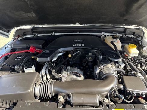 Used 2019 Jeep Wrangler Unlimited Rubicon image 28