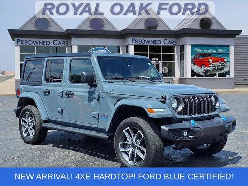 Used 2024 Jeep Wrangler Unlimited w/ Convenience Group AWD/4WD image 1