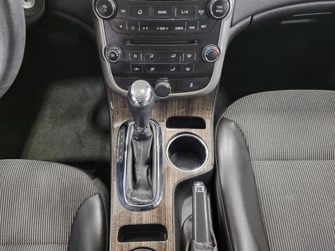 Used 2016 Chevrolet Malibu LT w/ Power Convenience Package image 18