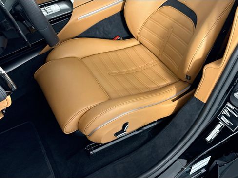 Used 2026 Ferrari Purosangue AWD/4WD image 21