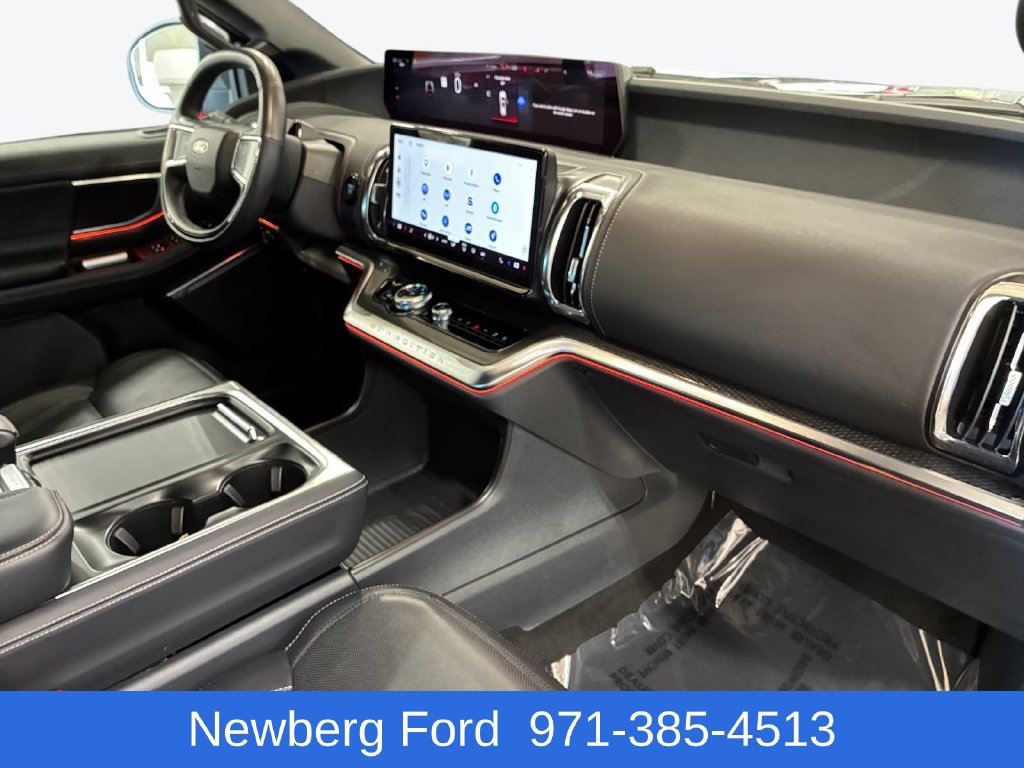 Used 2025 Ford Expedition Max Platinum w/ Stealth Performance Package AWD/4WD image 23