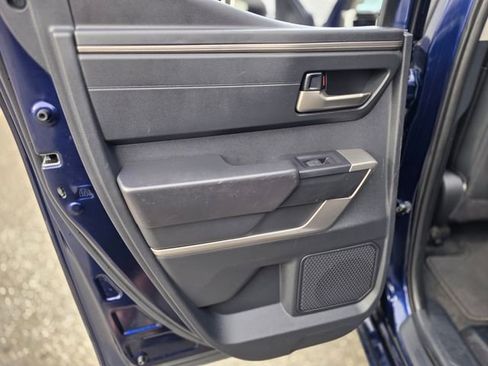 Used 2022 Toyota Tundra SR5 w/ SR5 Premium Package image 18