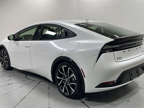 Certified 2025 Toyota Prius Plug-In Hybrid image 7
