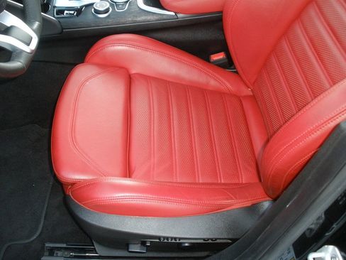 Used 2023 Alfa Romeo Giulia Sprint RWD image 25