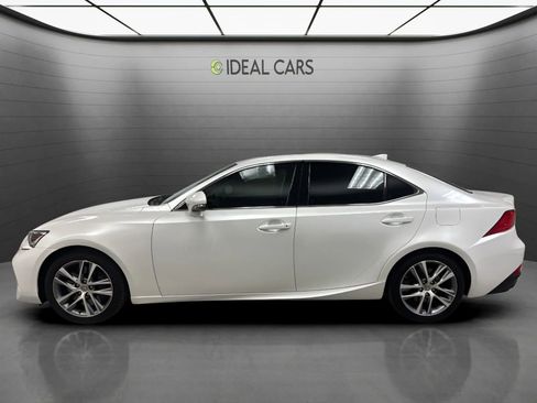 Used 2019 Lexus IS 300 w/ Accessory Package 2 RWD image 8