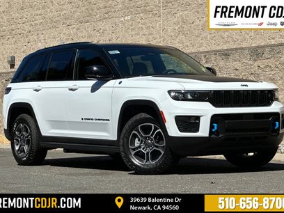 New 2023 Jeep Grand Cherokee Trailhawk w/ Advanced Protech Group II