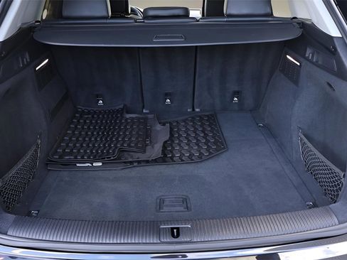 Used 2019 Audi Q5 2.0T Premium Plus w/ Premium Plus Package image 16