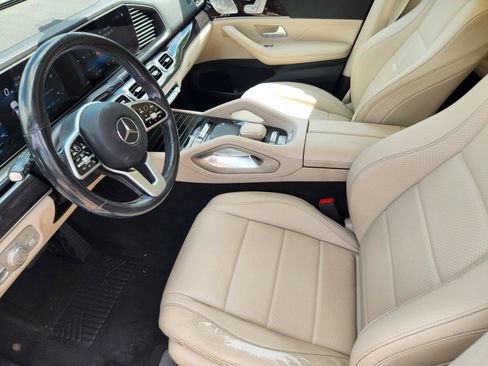 Used 2021 Mercedes-Benz GLS 450 4MATIC image 12