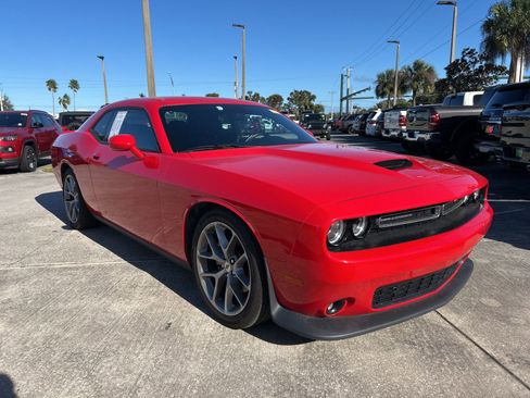 Used 2022 Dodge Challenger GT image 32