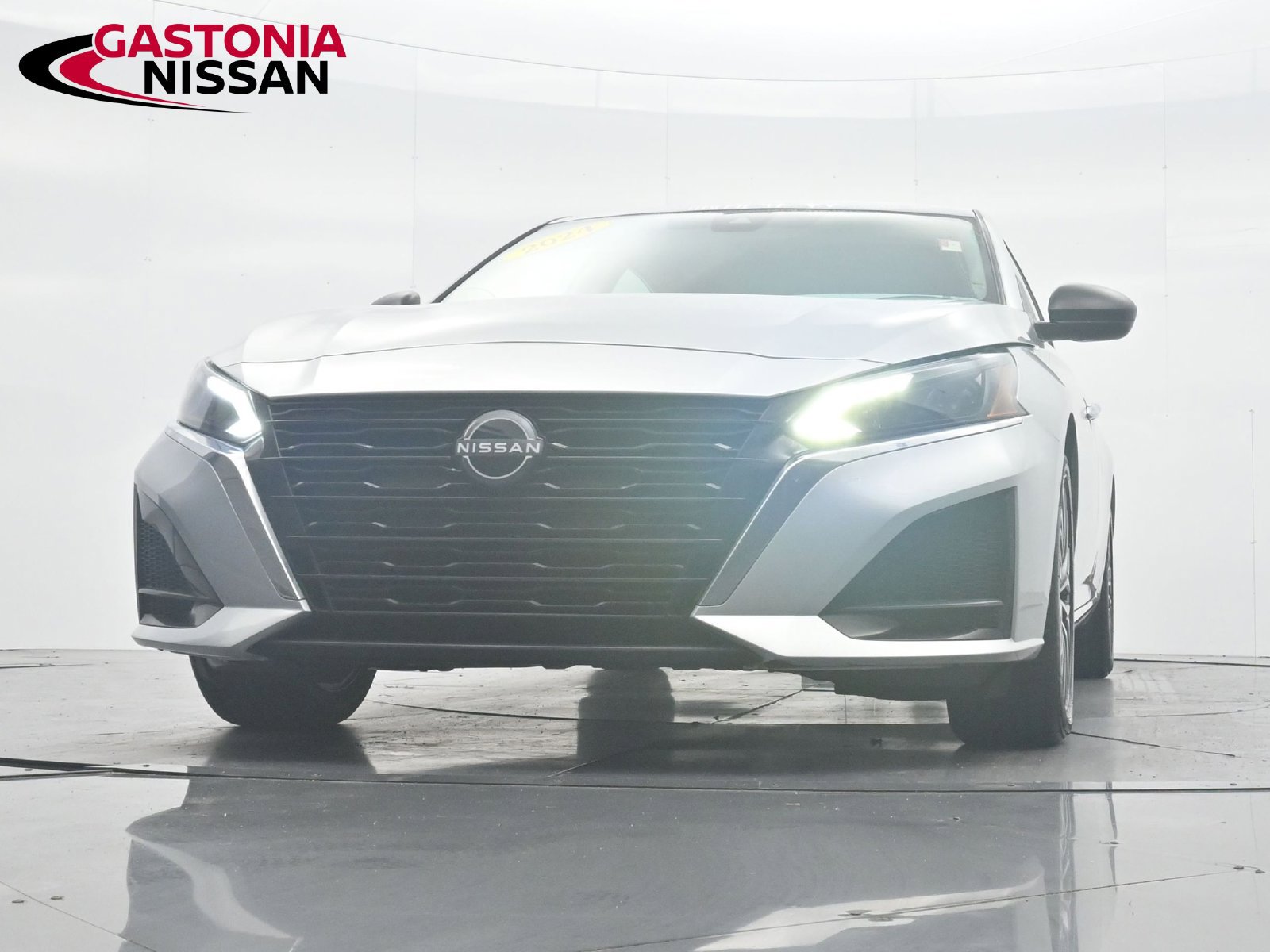 Used 2024 Nissan Altima 2.5 SV FWD image 33