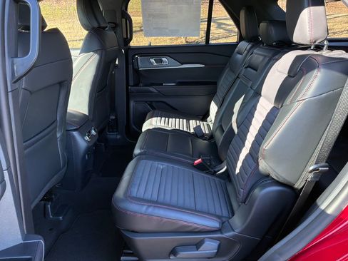 New 2026 Ford Explorer ST-Line w/ Premium Package image 29