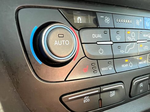 Used 2019 Ford Transit Connect Titanium w/ Titanium Premium Package image 42