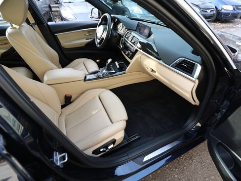 Used 2017 BMW 330i xDrive Sedan image 12
