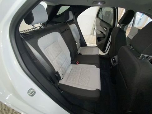 Used 2023 Chevrolet Equinox LS w/ LS Convenience Package FWD image 11