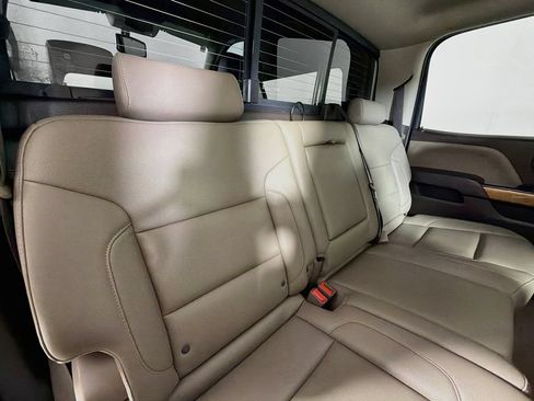 Used 2018 Chevrolet Silverado 1500 LTZ w/ LTZ Plus Package AWD/4WD image 23