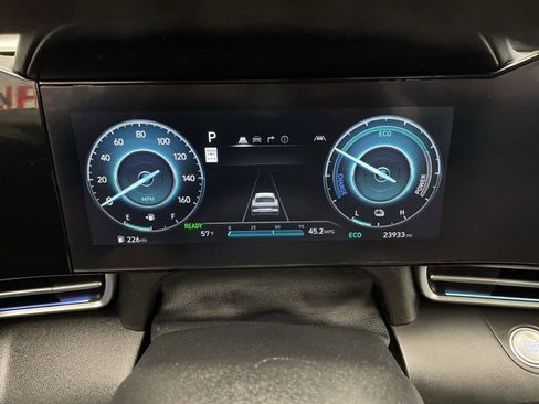 Used 2024 Hyundai Elantra Limited FWD image 26