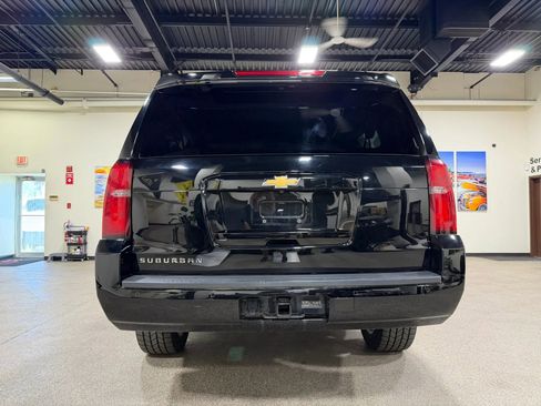 Used 2018 Chevrolet Suburban LT AWD/4WD image 6