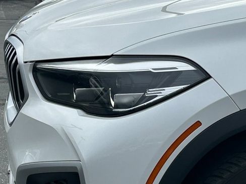 Used 2021 BMW X6 xDrive40i w/ Premium Package image 11