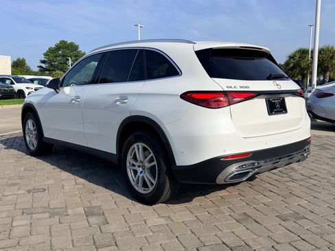 Certified 2025 Mercedes-Benz GLC 300 image 11