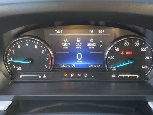 Used 2024 Ford Explorer XLT w/ Equipment Group 202A image 16