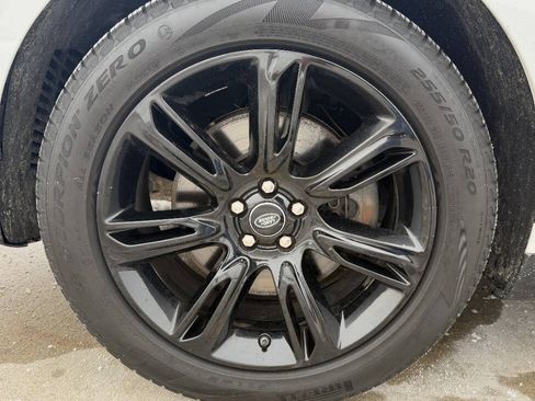 Used 2018 Land Rover Range Rover Velar R-Dynamic SE image 44