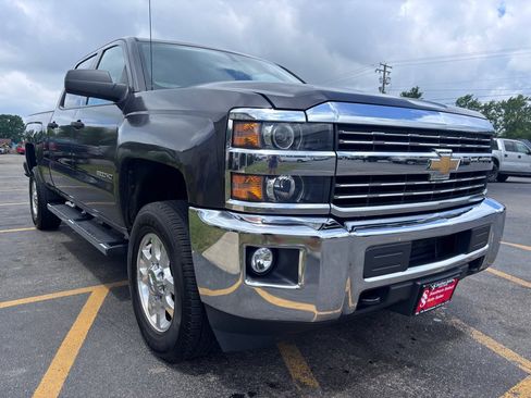 Used 2015 Chevrolet Silverado 2500 W/T w/ WT Convenience Package AWD/4WD image 4