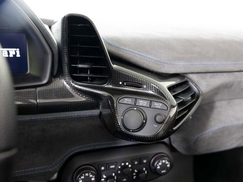 Used 2015 Ferrari 458 Speciale A image 45