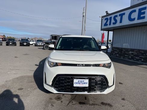Used 2023 Kia Soul GT-Line FWD image 2