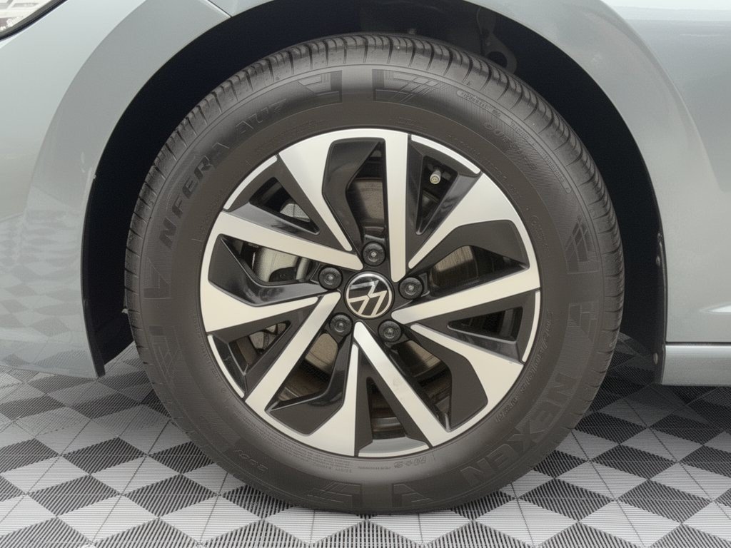 Certified 2024 Volkswagen Jetta S FWD image 13