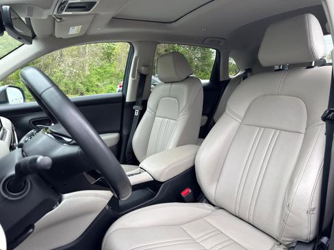 Used 2024 Honda HR-V EX-L image 14