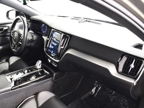 Used 2019 Volvo S60 T8 R-Design AWD/4WD image 19
