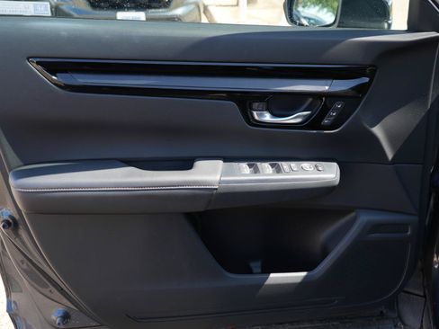 Used 2024 Honda CR-V Sport Touring image 11