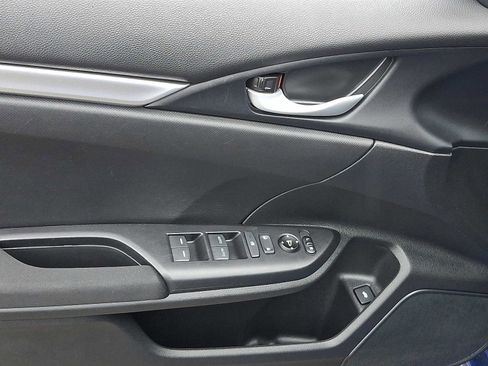 Used 2019 Honda Civic LX image 13