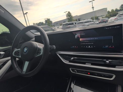 Used 2025 BMW X5 xDrive50e w/ M Sport Package AWD/4WD image 29