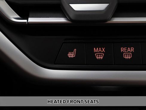 Used 2025 BMW X4 xDrive30i image 8