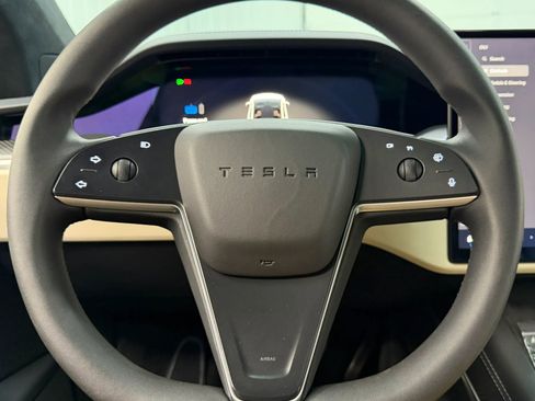 Used 2024 Tesla Model X Plaid AWD/4WD image 23