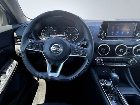 Used 2020 Nissan Sentra S FWD image 8