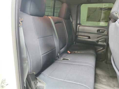 Used 2026 Nissan Frontier SV w/ All-Weather Content Package AWD/4WD image 43