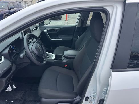 Used 2025 Toyota RAV4 LE image 25