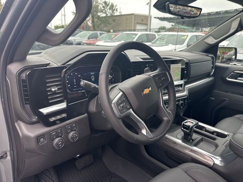 New 2026 Chevrolet Silverado 1500 LTZ w/ LTZ Premium Package image 7