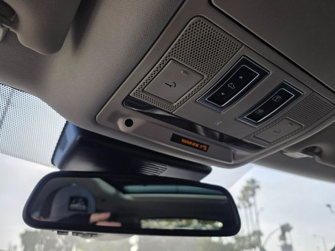 Used 2017 Jaguar F-PACE Prestige image 37