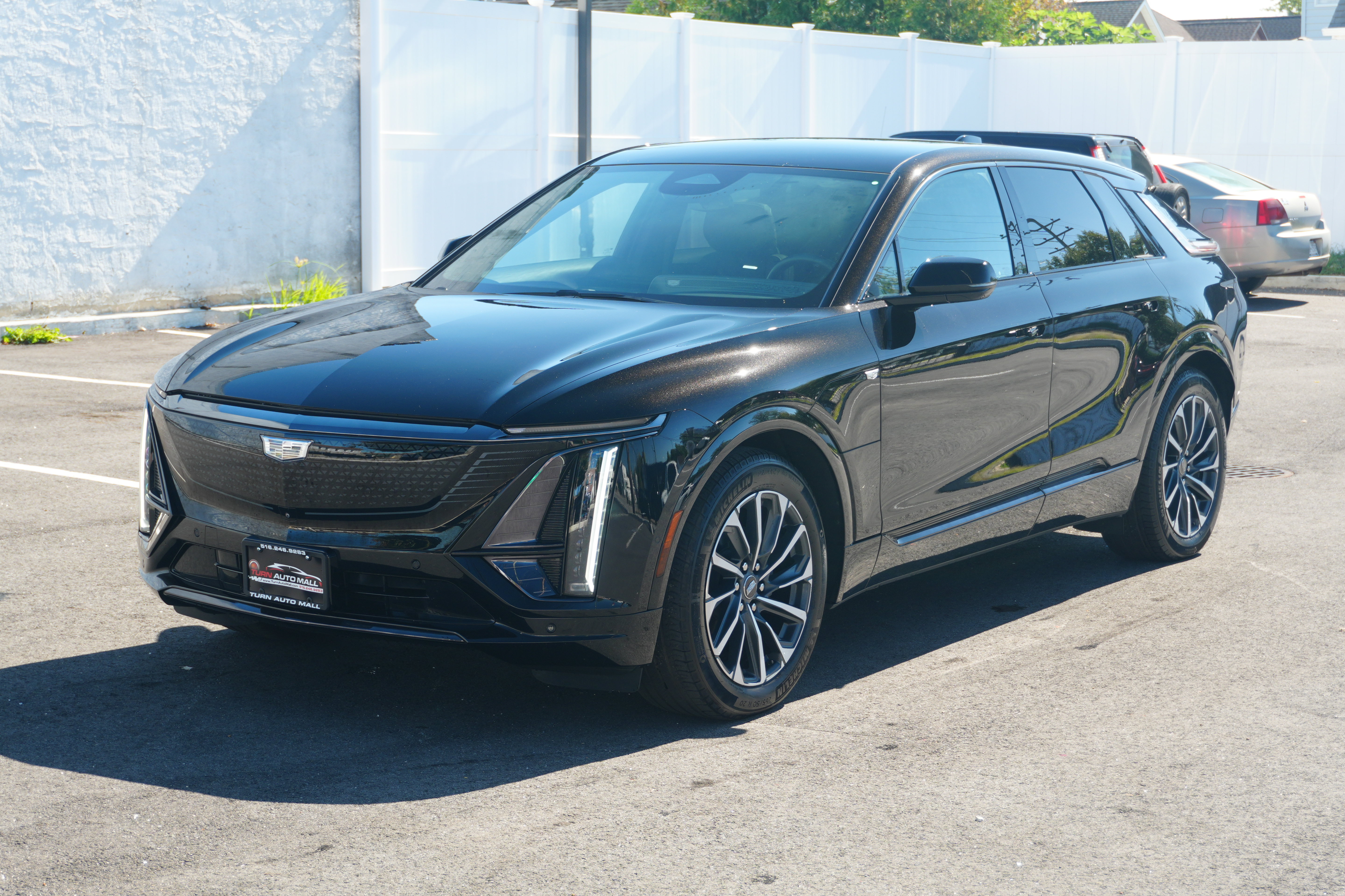 Used 2024 Cadillac Lyriq Sport AWD/4WD image 1