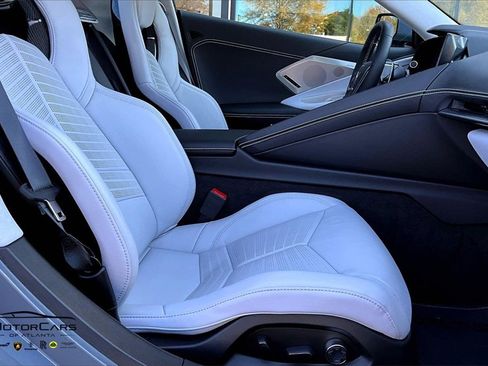 Used 2025 Chevrolet Corvette Stingray Premium Conv w/ 3LT image 8