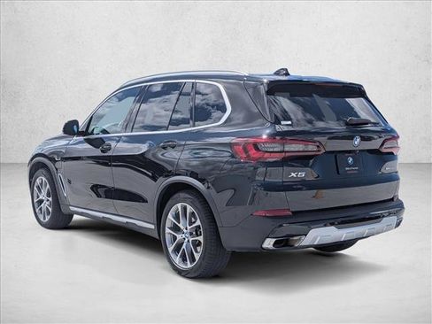 Used 2023 BMW X5 xDrive45e w/ Executive Package AWD/4WD image 8