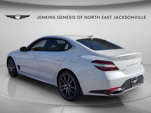 Used 2025 Genesis G70 2.5T RWD image 5