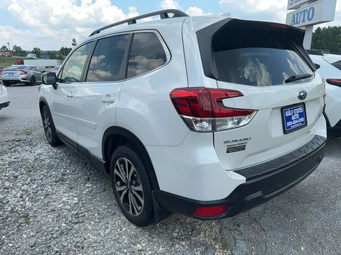 Used 2023 Subaru Forester Limited image 5