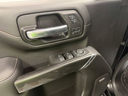 Used 2020 GMC Sierra 2500 AT4 w/ AT4 Premium Package AWD/4WD image 19