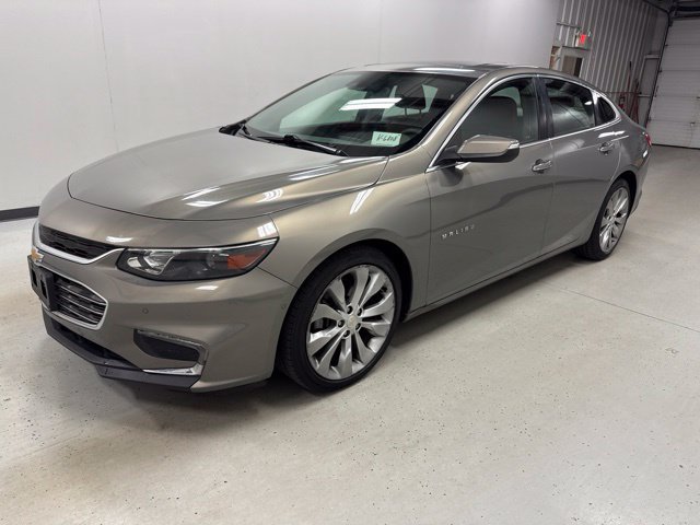 Used 2017 Chevrolet Malibu Premier w/ Premier Sun and Wheel Package FWD image 1